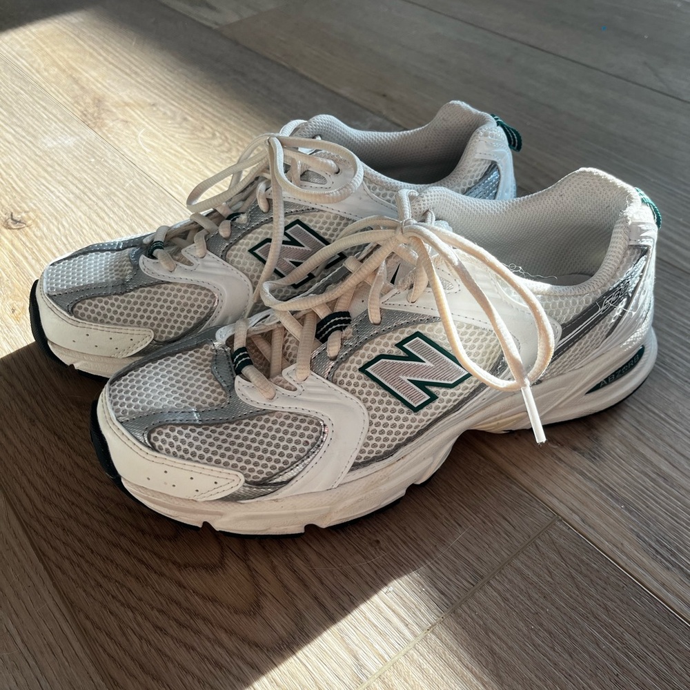 New Balance White Gray Green Athletic Shoes 530